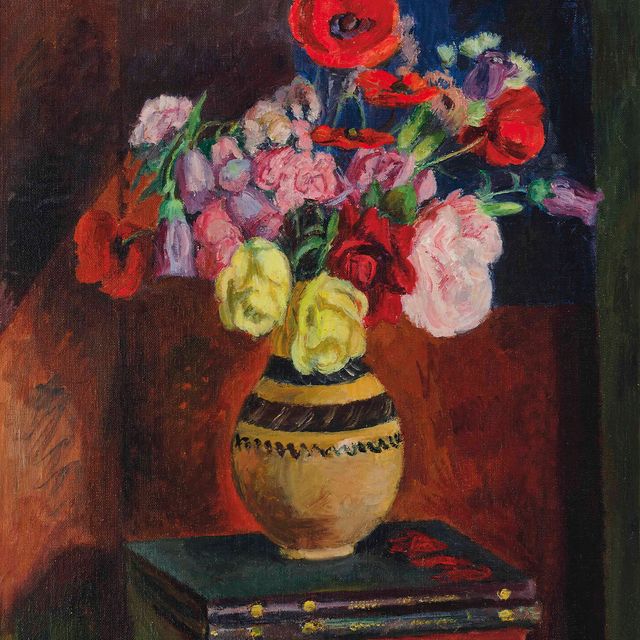 Vanessa Bell — Маки в вазе на стопке книг